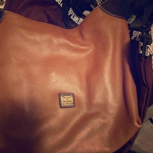 Dooney & bourke